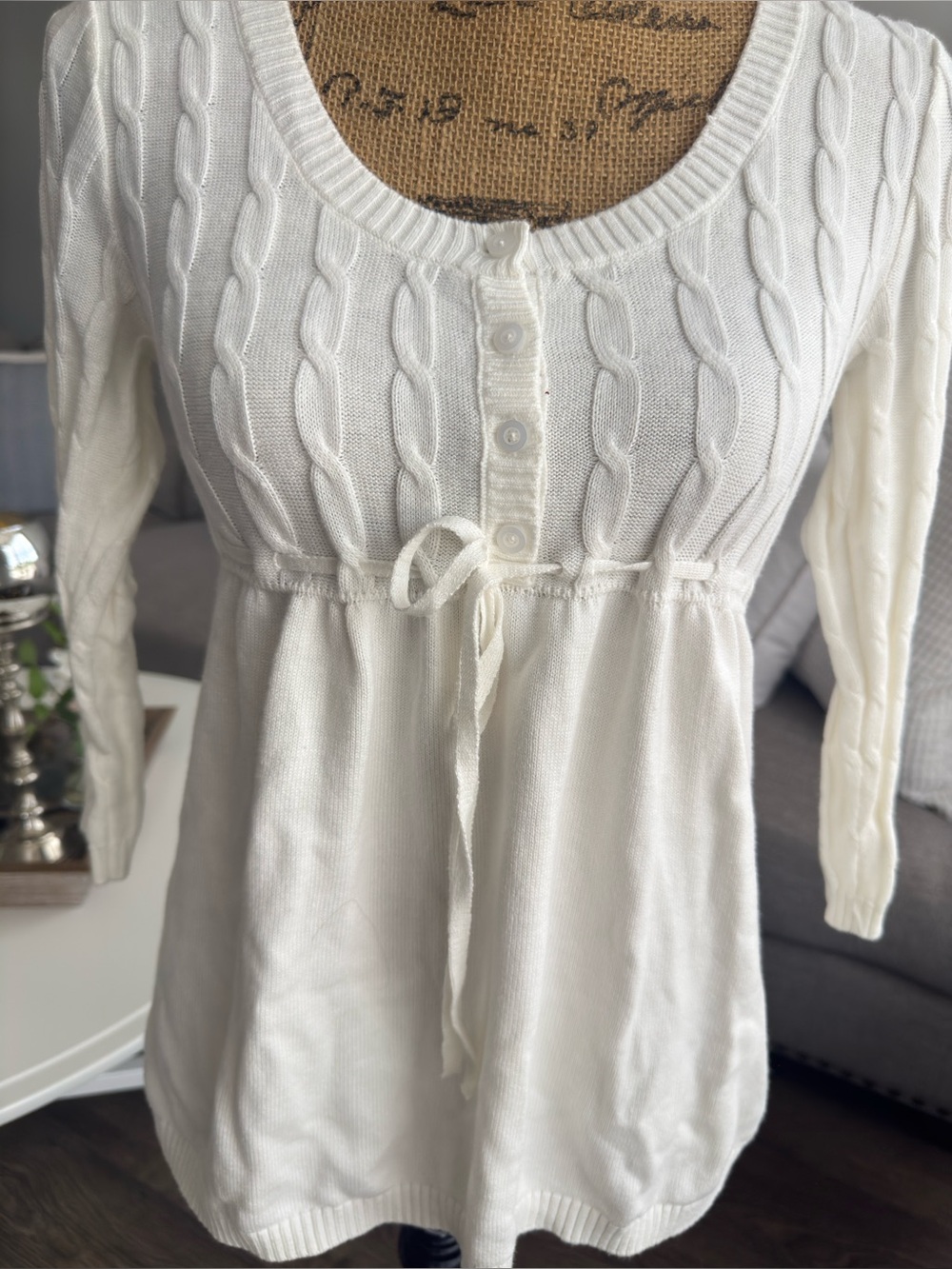 Hollister White Cable-Knit Tie-Waist Sweater - Picture 2 of 10